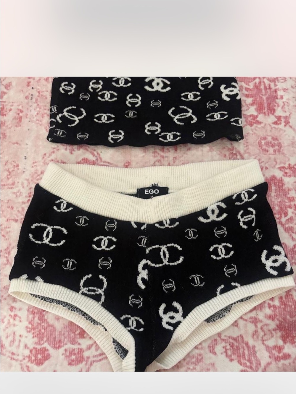 EGO Black & White Knit Logo Pattern Shorts sz med